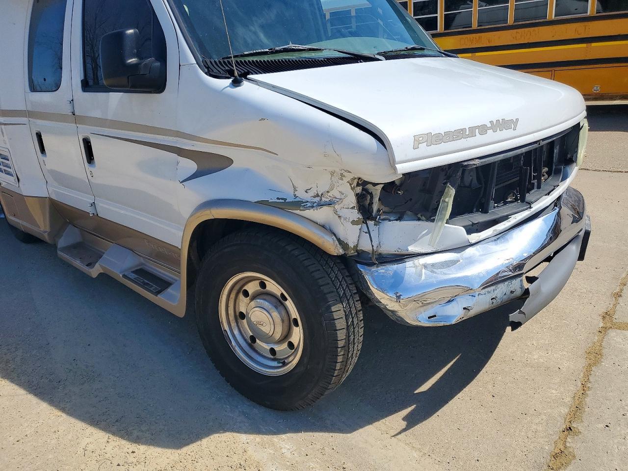 2005 Pleasreway RV