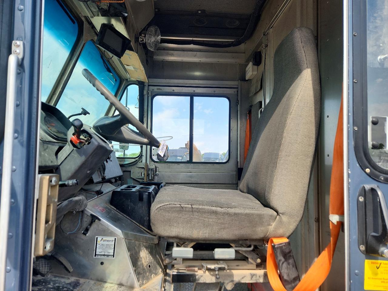 2021 Freightliner Chassis M Line WALK-IN Van