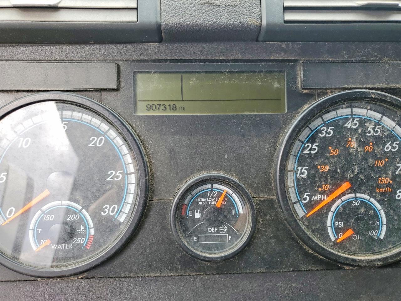 2017 Freigliner 2017 Freightliner Cascadia 125 Semi Truck