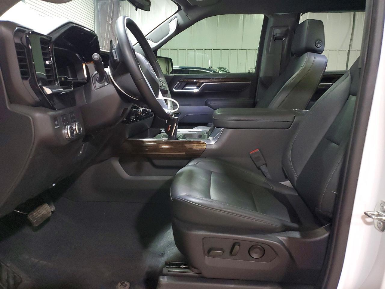 2024 GMC Sierra K1500 Elevation