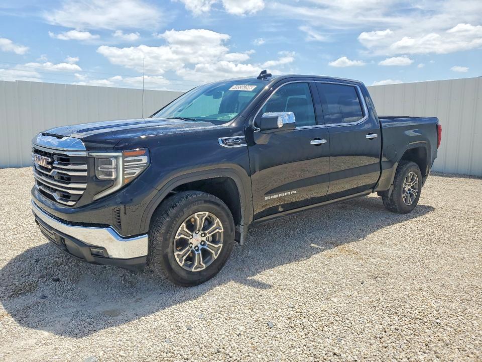 2026 GMC Sierra C1500 SLT