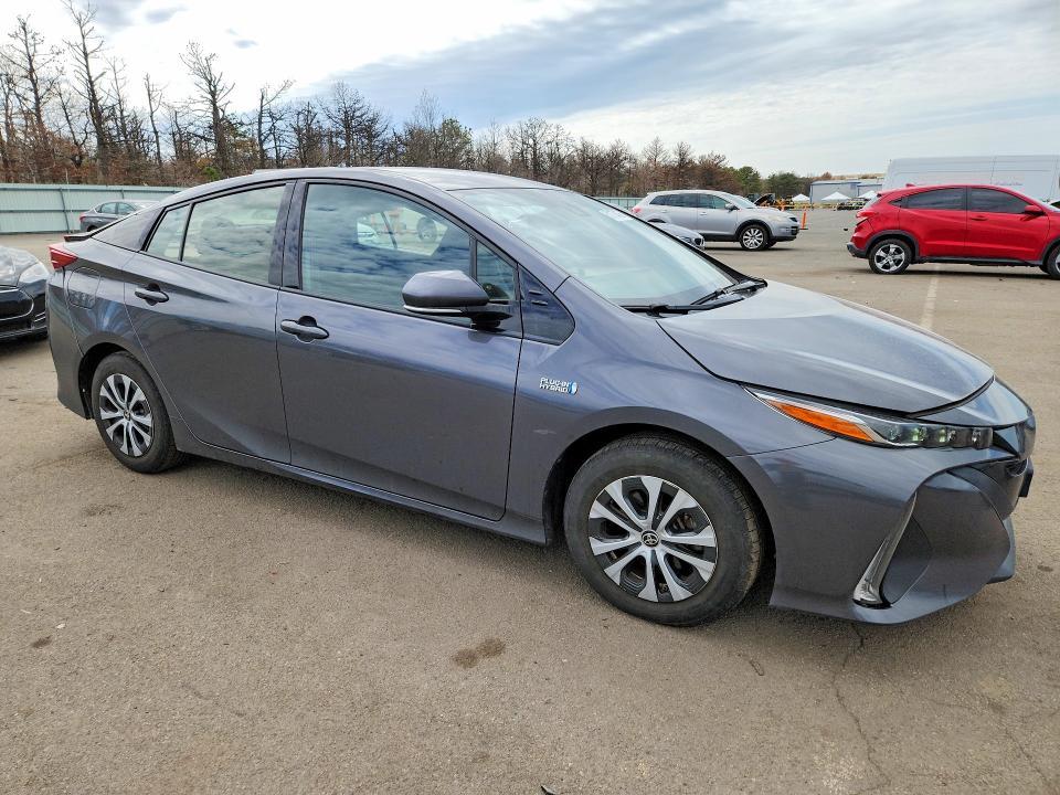 2020 Toyota Prius Prime le