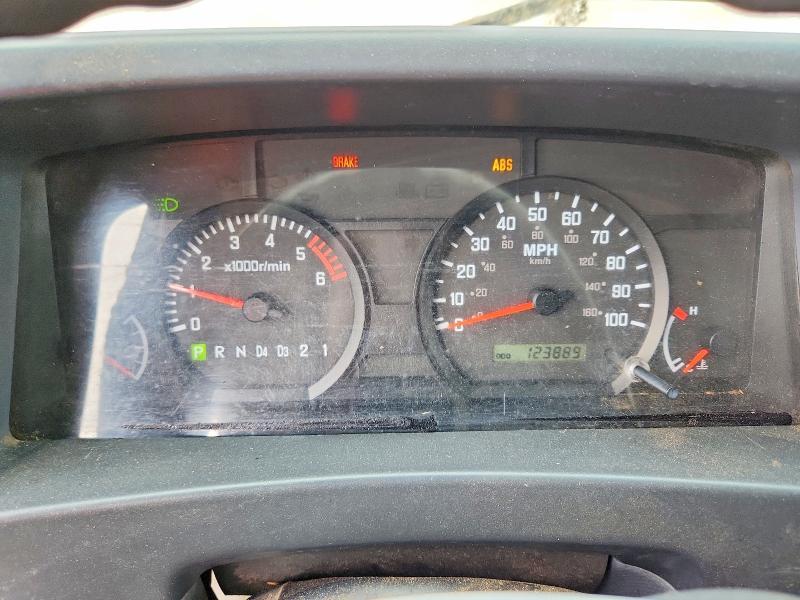 2008 Isuzu NPR BOX Truck