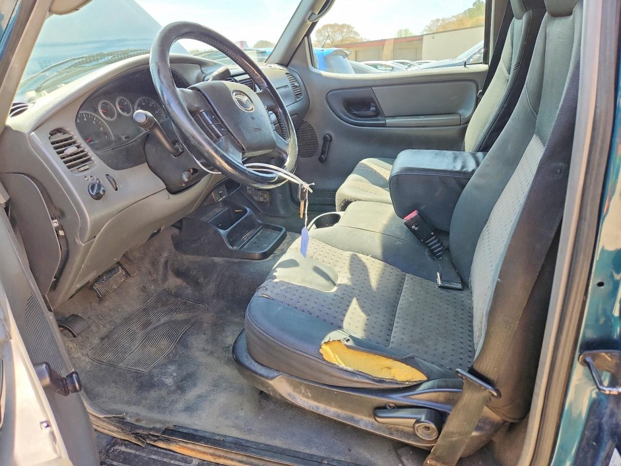 2004 Mazda B2300