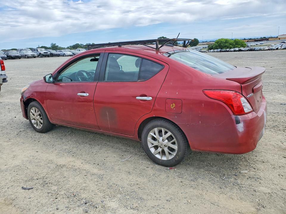 2018 Nissan Versa sv