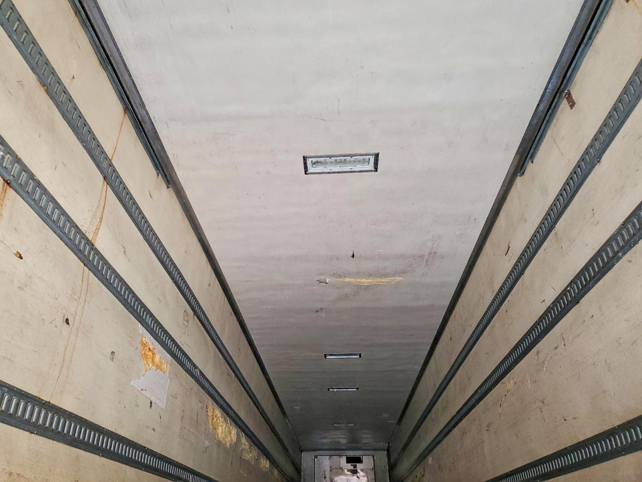 2003 Utility VS2R Refrigerated Van Trailer