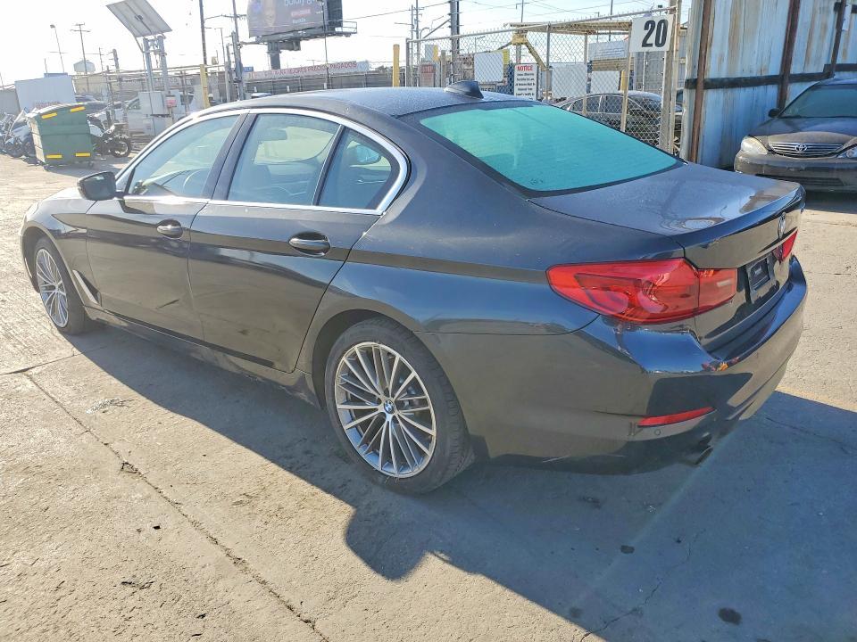 2020 BMW 530 i