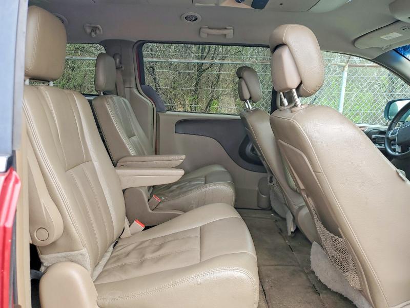 2014 Chrysler Town & Country Touring