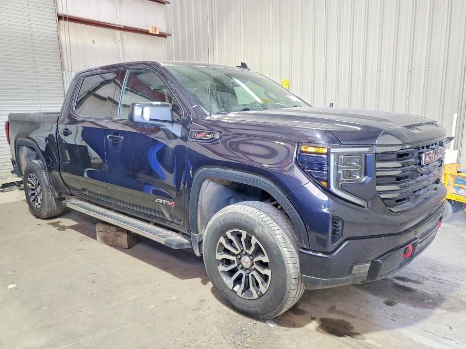 2023 GMC Sierra K1500 AT4