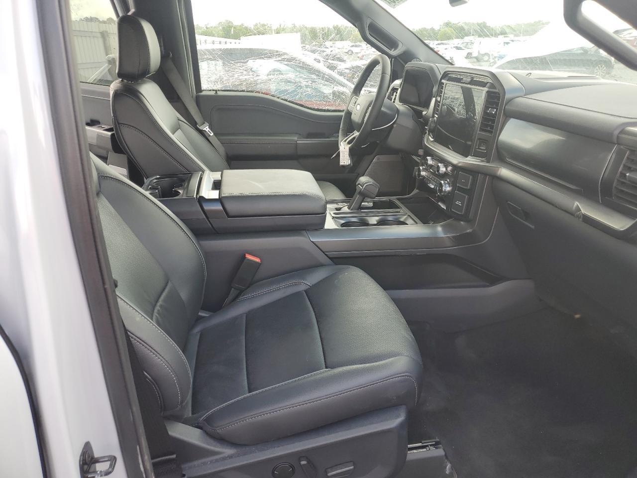 2025 Ford F150 Lariat
