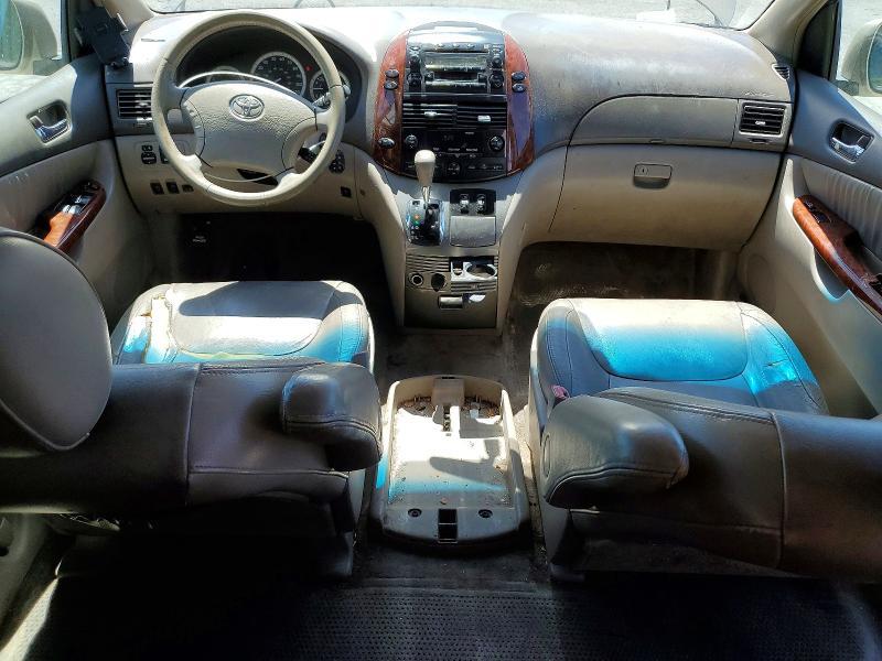 2005 Toyota Sienna xle 7 Passenger