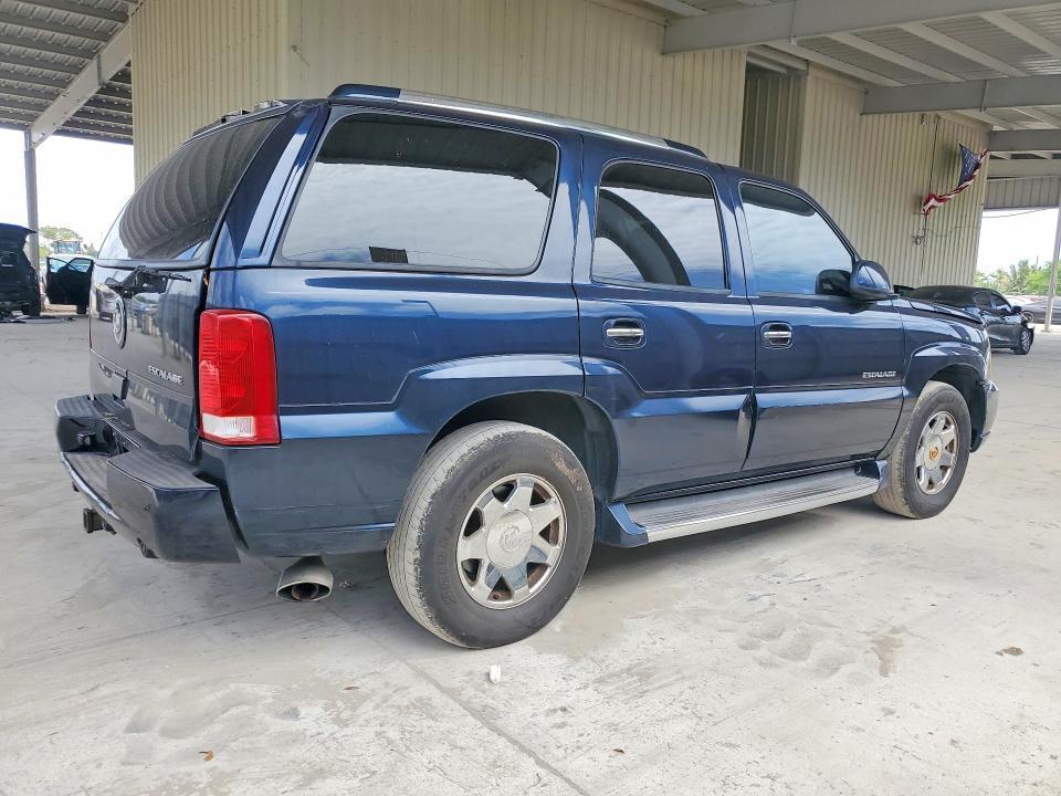 2004 Cadillac Escalade Luxury
