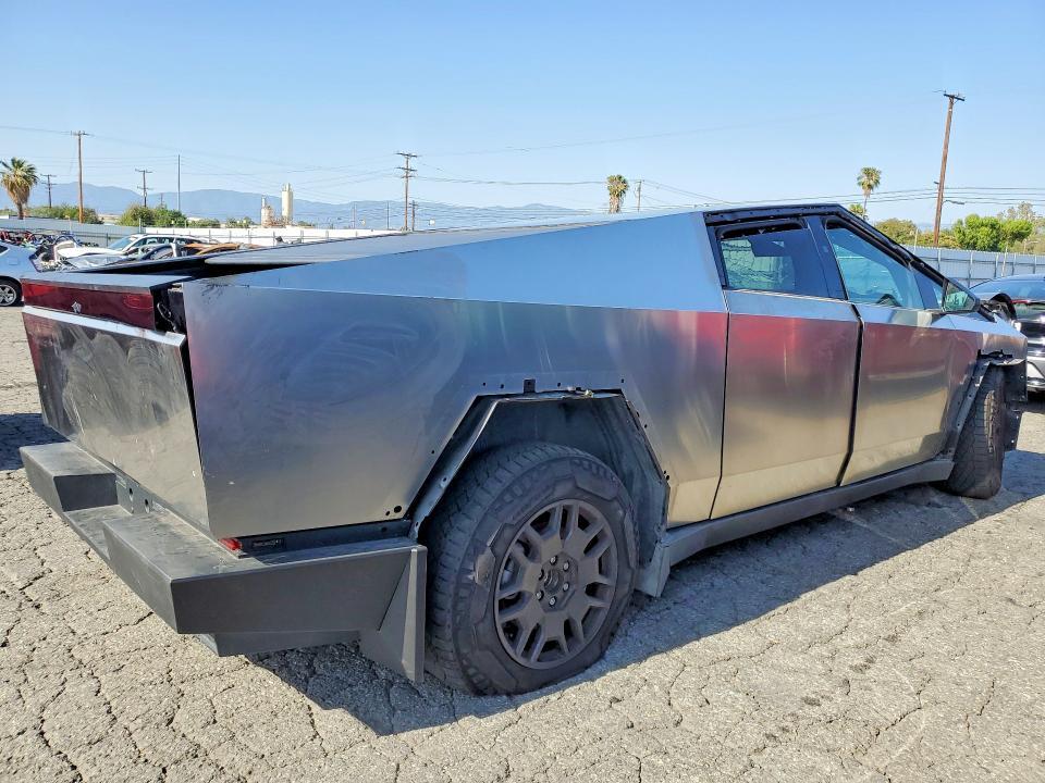2024 Tesla Cybertruck
