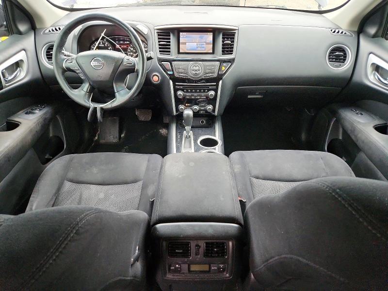 2015 Nissan Pathfinder sv
