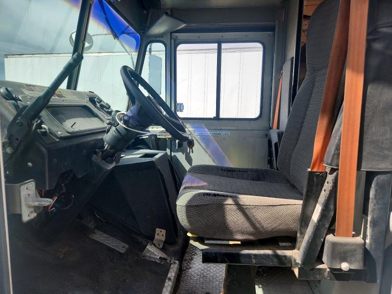 2001 Workhorse Custom Chassis 2002 Workhorse P42 Delivery Truck