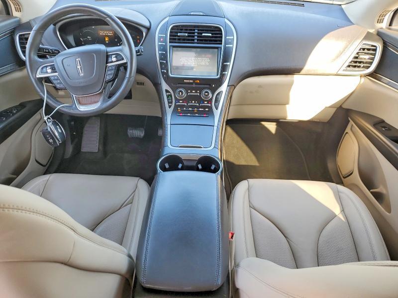 2019 Lincoln Nautilus Select