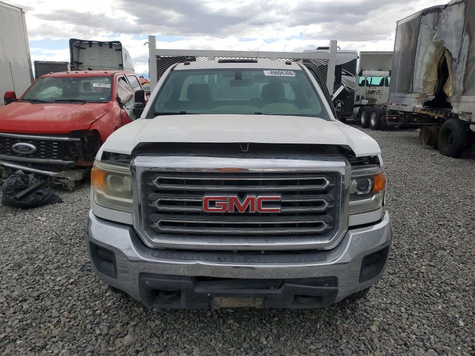 2016 GMC Sierra Flatbed Truck