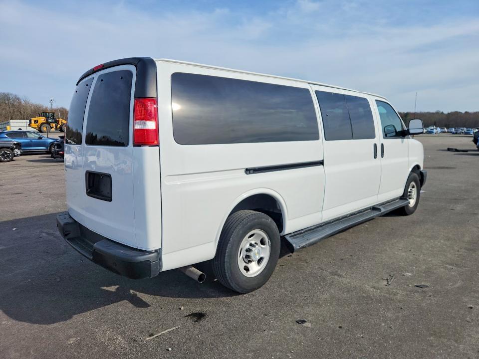 2023 Chevrolet Express G3500 ls