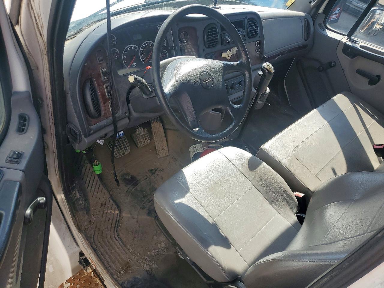 2013 Freightliner M2 106 Medium Duty