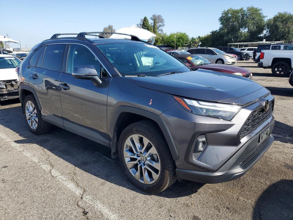 2022 Toyota Rav4 xle Premium