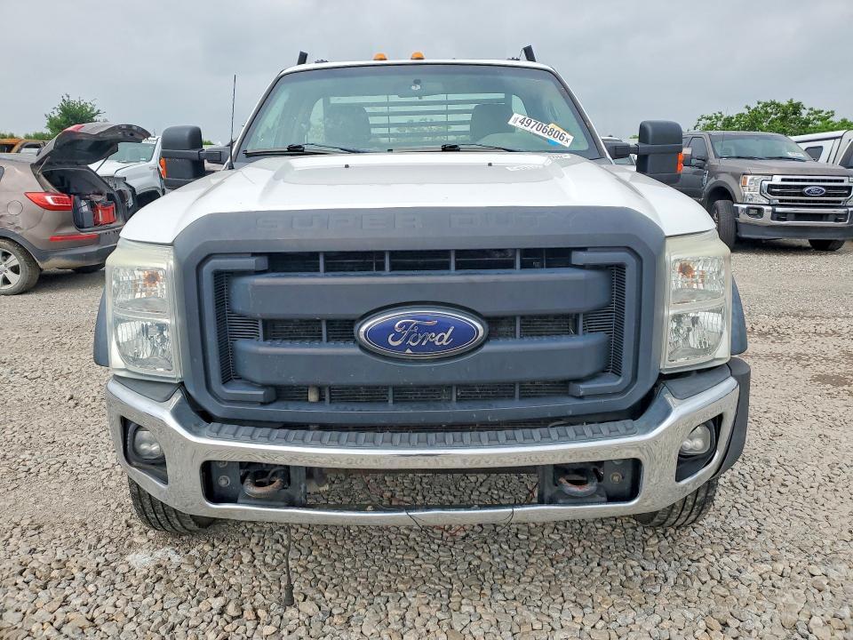 2016 Ford F550 Super Duty Flatbed Truck