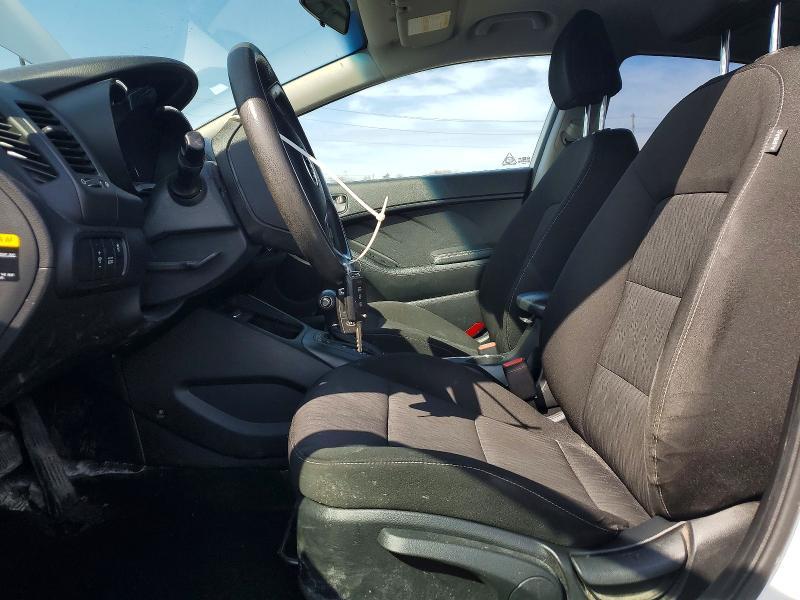 2014 KIA Forte lx 4DR