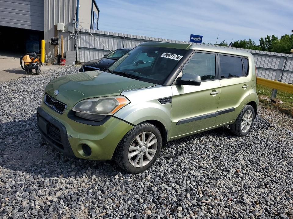2013 KIA Soul +