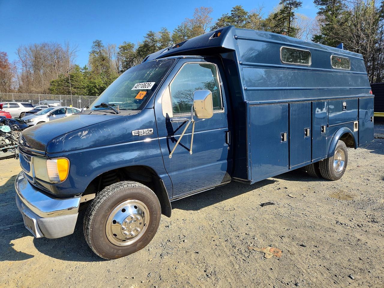 2002 Ford Econoline E350 Super Duty Cutaway Van