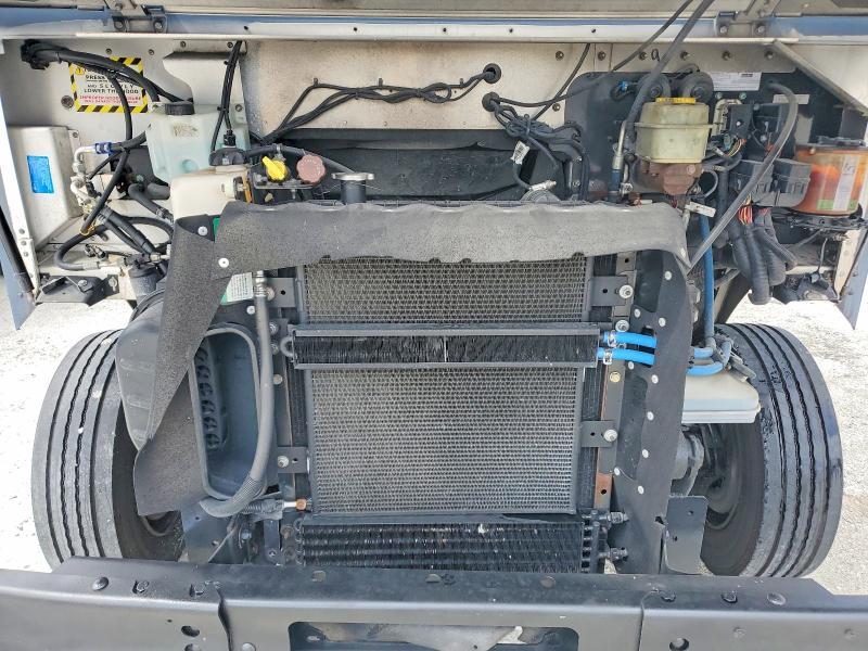 2020 Freightliner MT45G Chassis Delivery Truck