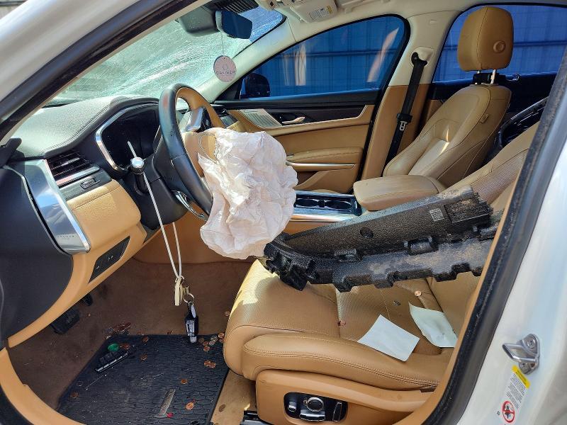 2021 Jaguar Xf se