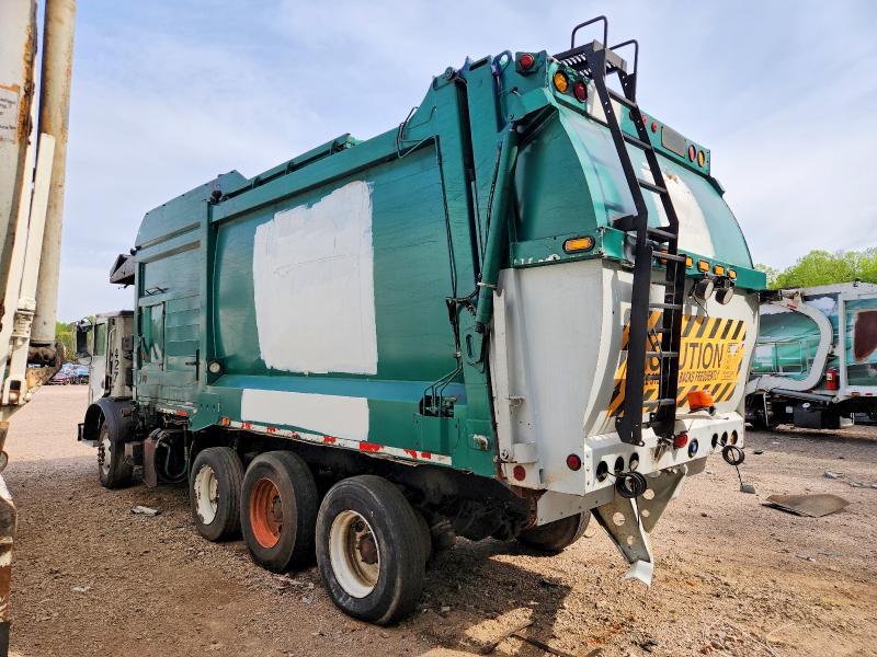 2016 Mack MRU600 Refuse Truck