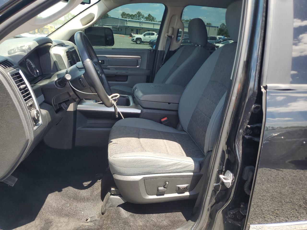 2016 Dodge RAM 1500 SLT