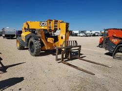 Salvage trucks for sale at Andrews, TX auction: 2015 JCB 510-56-Telehandler