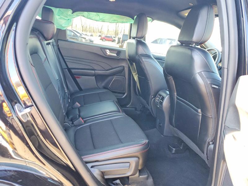 2025 Ford Escape st Line