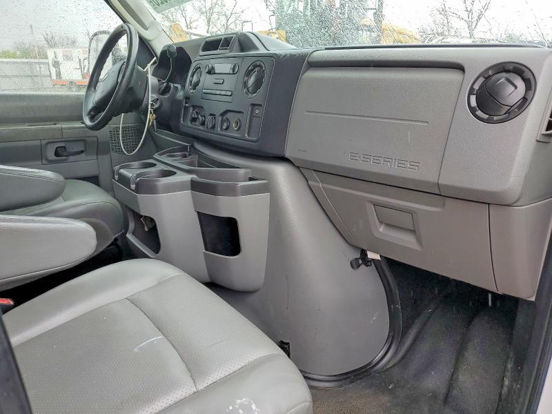 2013 Ford Econoline E350 Super Duty Van