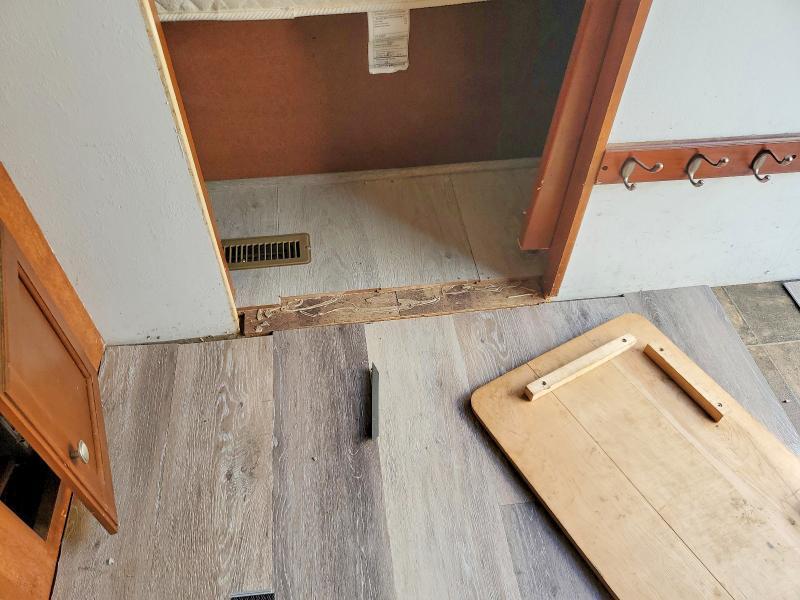 2012 Winnebago Sunnybrook Camper