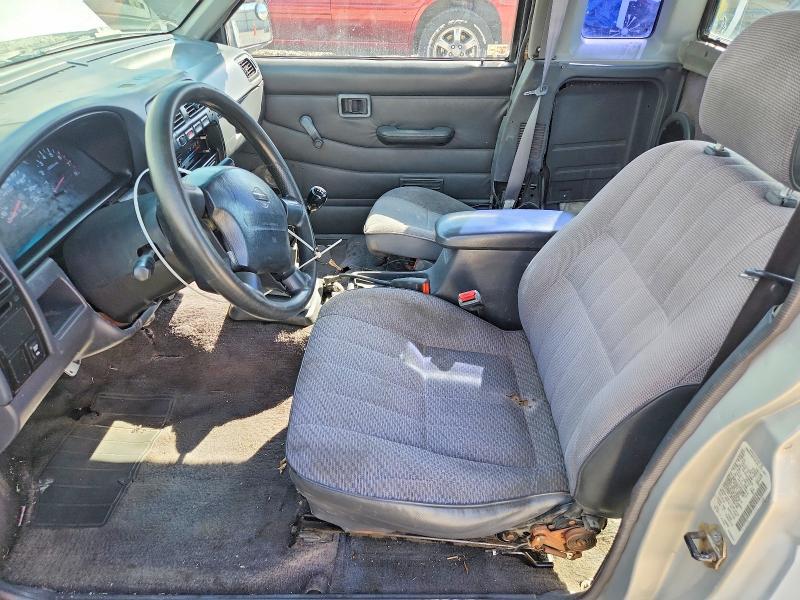 1996 Nissan Truck XE