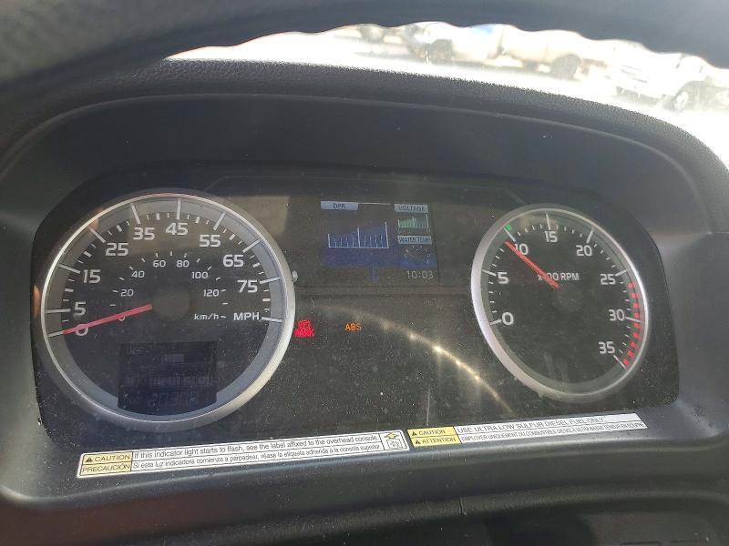 2013 Hino 258/268 BOX Truck