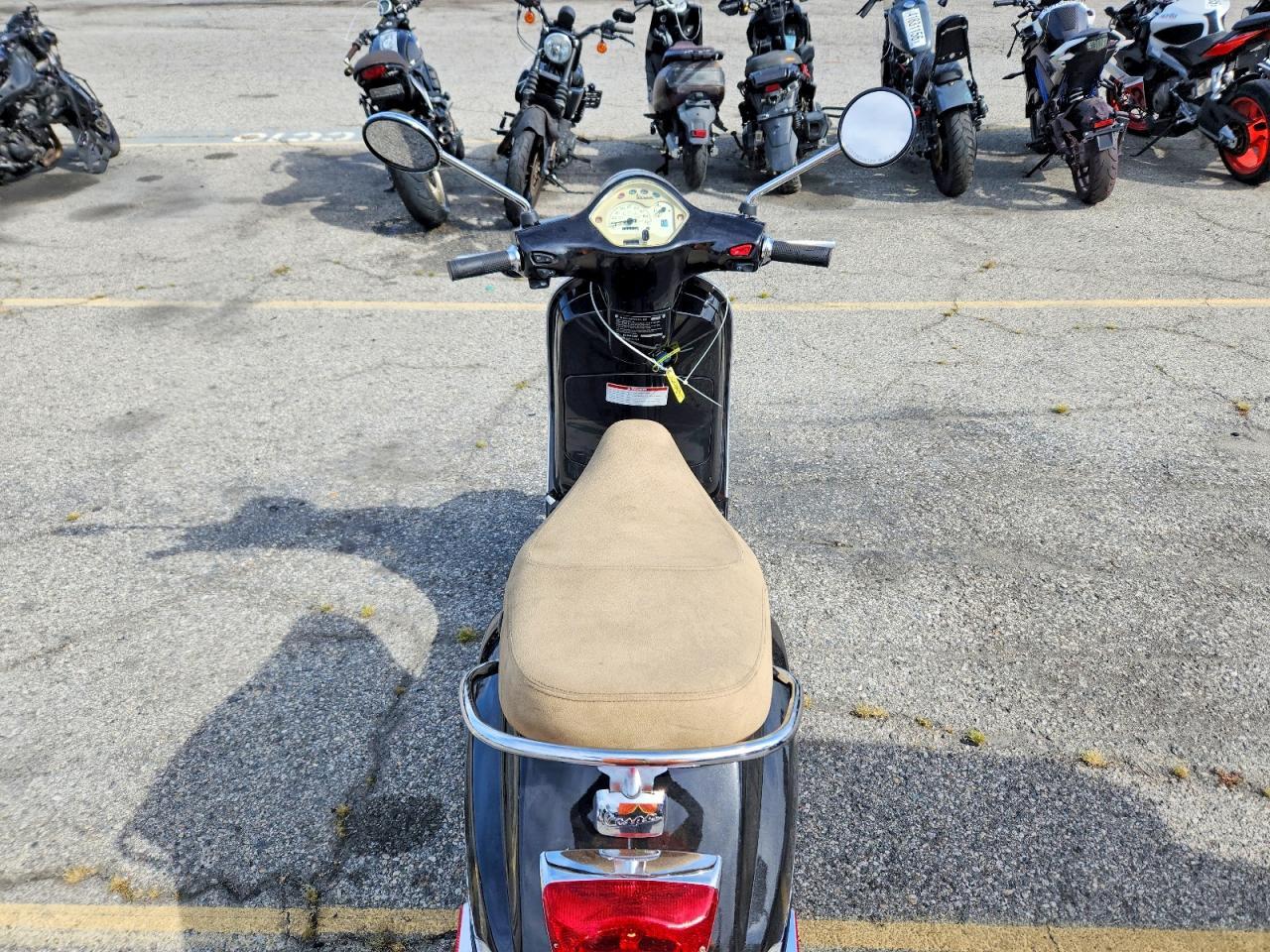 2013 Vespa LX 150IE