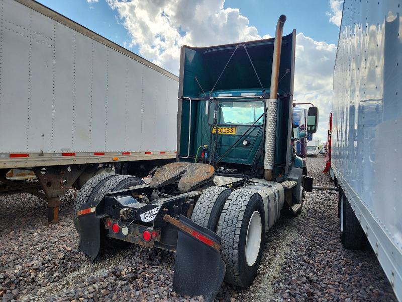 2016 Mack CXU613 Semi Truck