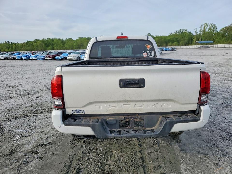 2020 Toyota Tacoma sr