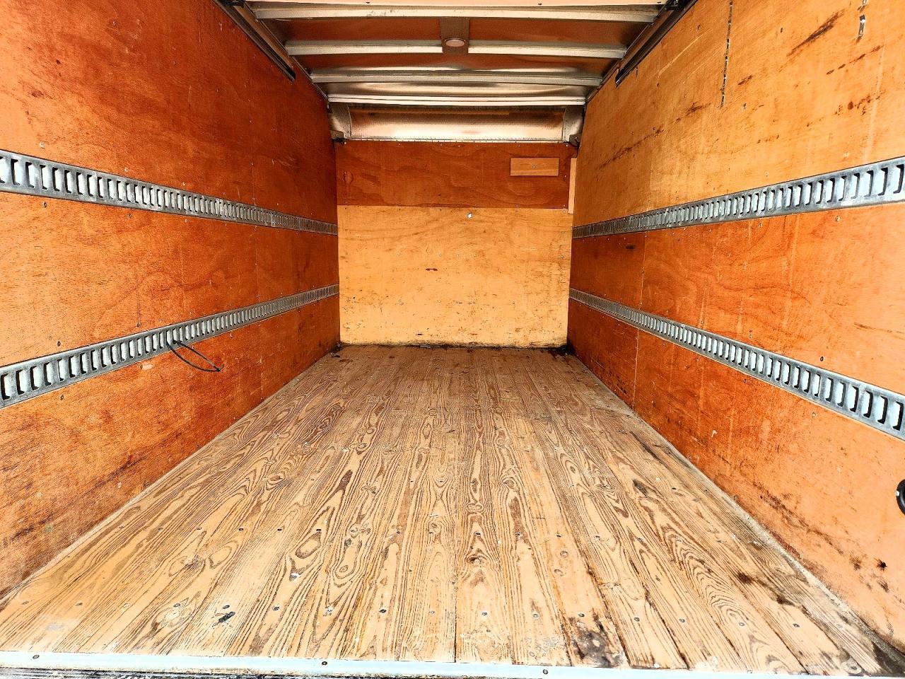 2018 Ford Transit BOX Truck
