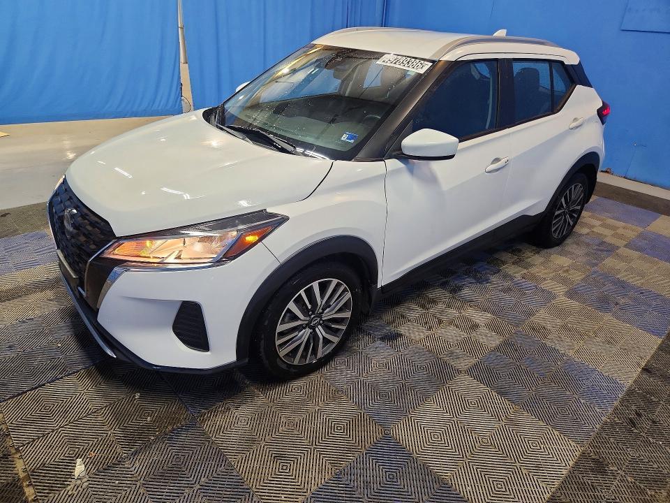 2023 Nissan Kicks sv