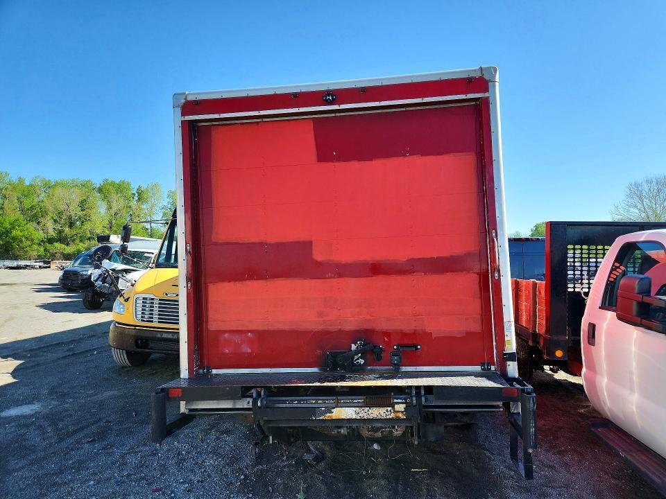 2020 Chevrolet Express box Truck