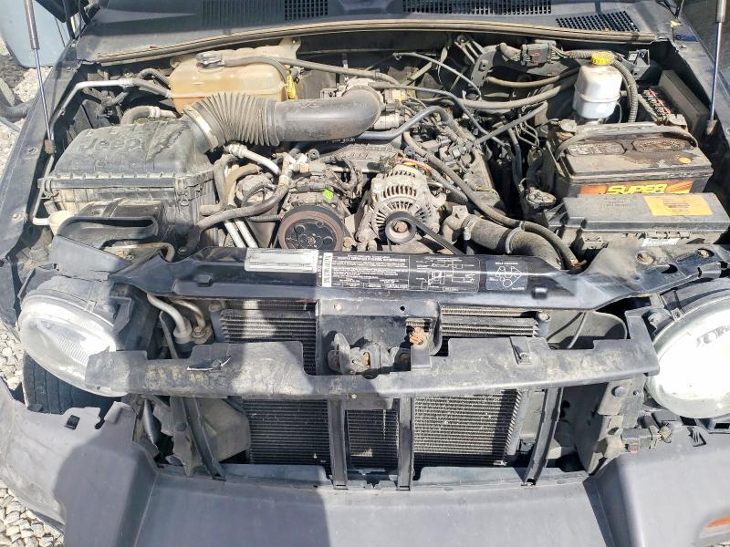 2004 Jeep Liberty sp