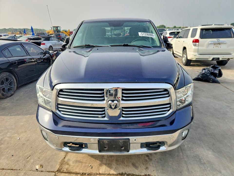 2015 Dodge RAM 1500 SLT