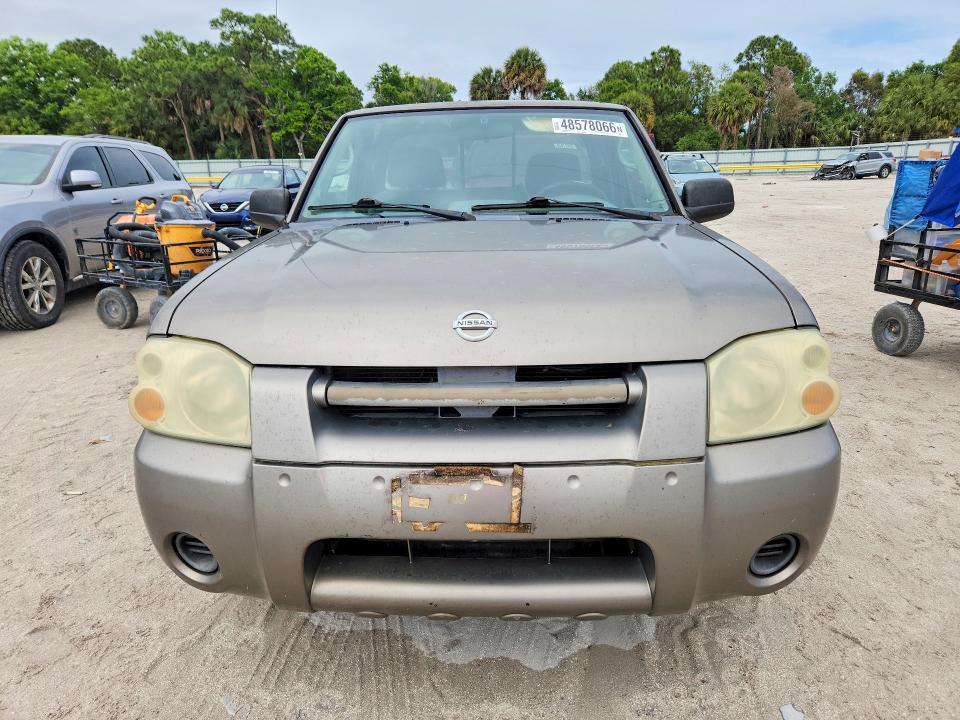 2004 Nissan Frontier Standard