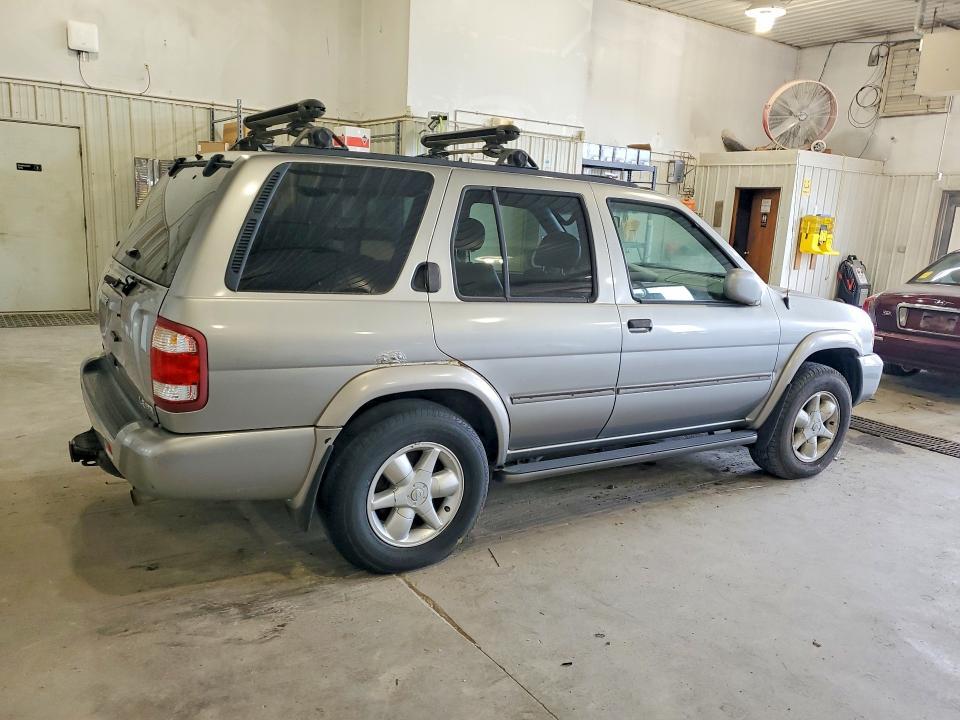 2001 Nissan Pathfinder se