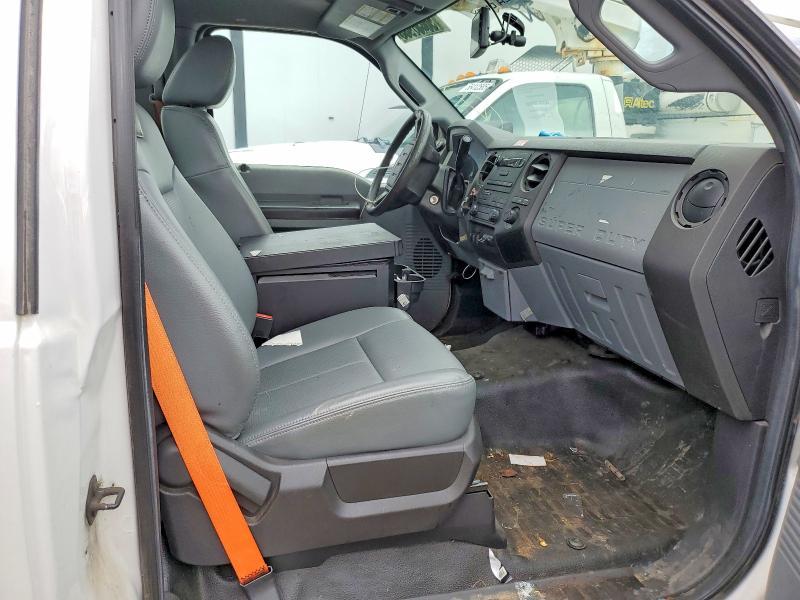 2016 Ford F450-box Truck