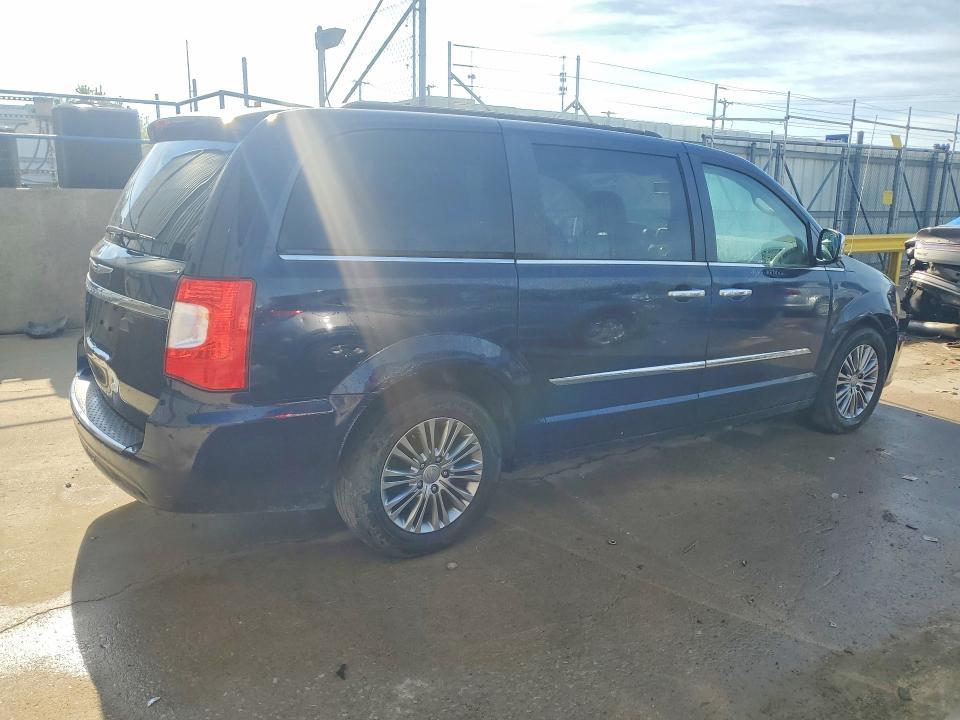 2013 Chrysler Town & Country Touring l